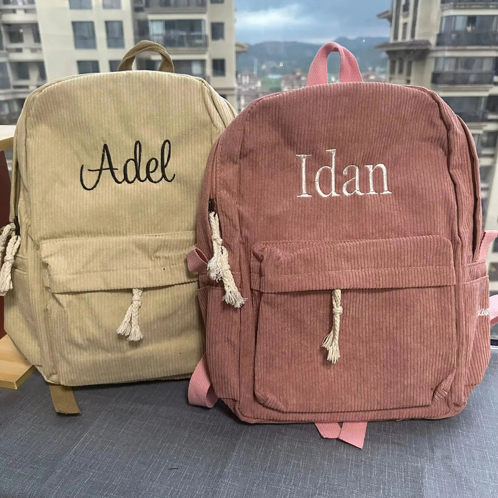 Mochila de pana con su nombre bordado